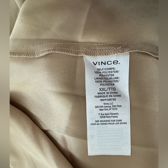 VINCE DECO FLORAL PLEATED BLOUSE - Picture 17 of 17